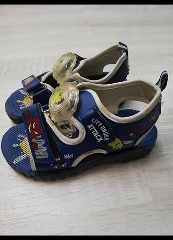 Lcwaikiki marka erkek çocuk sandalet