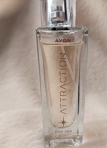 Beden Avon Attraction 30 ml kadın parfümü 