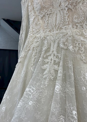 Uzun Kollu V Yaka Beyaz A kesim Gelinlik - Görsel 4