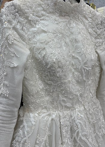 Uzun Kollu Yüksek Yakalı Beyaz Prenses Gelinlik - Görsel 7