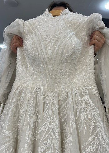 Yüksek Yakalı tesettür Gelinlik - Görsel 12