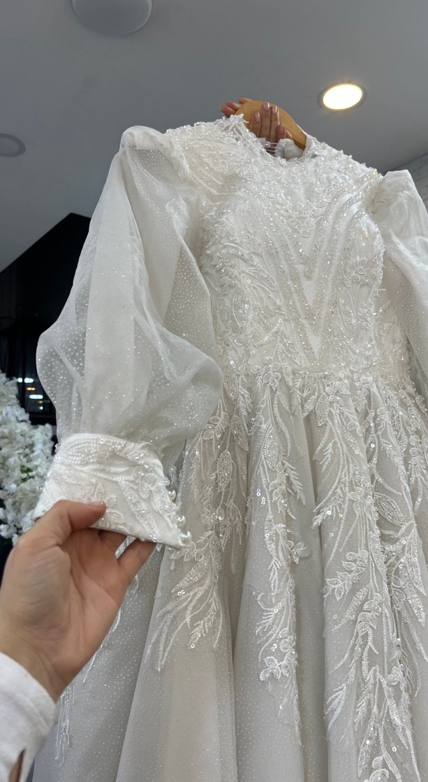 Yüksek Yakalı tesettür Gelinlik - Görsel 2