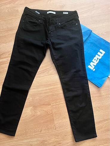 l Beden Mavi jeans siyah pantolon