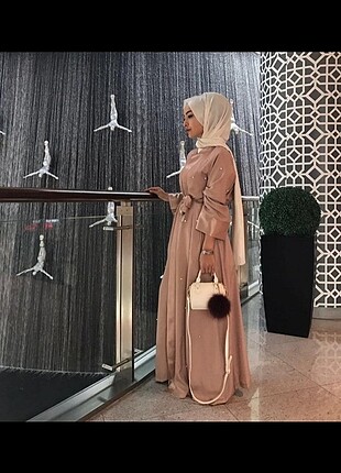Hilal Atalay abaya