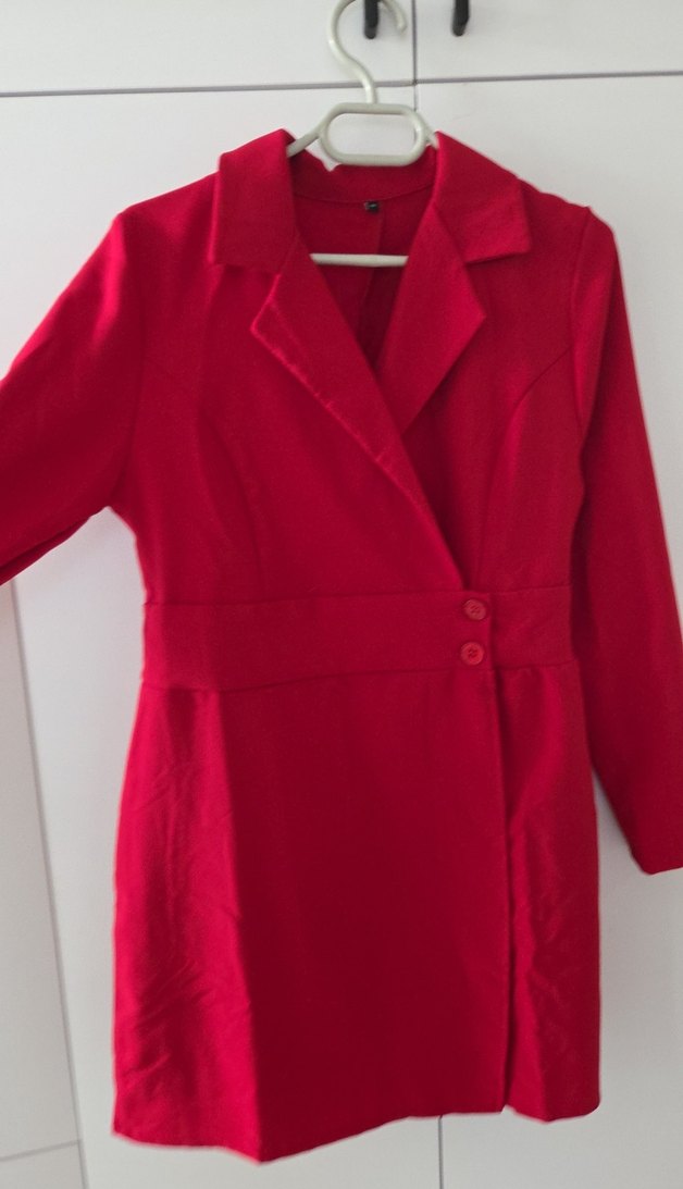 Düğmeli Kırmızı ceket elbise - Görsel 2