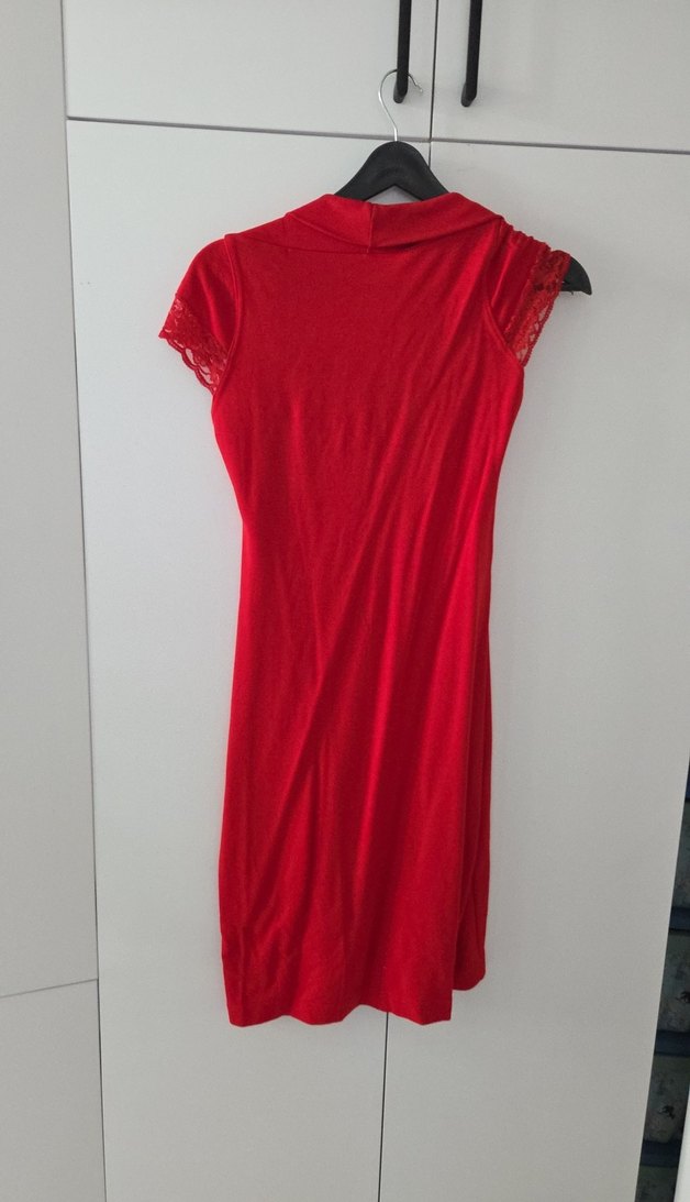 Kırmızı Midi V Yaka Kolsuz Elbise - Görsel 4