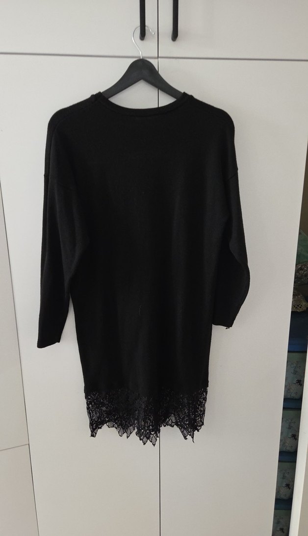 Dantel Detaylı Siyah Midi Triko Elbise - Görsel 4