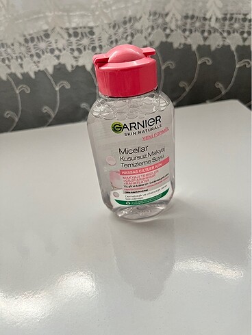 Garnier Makyaj temizleme suyu