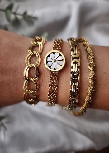 Altın Renk Zincir Detaylı Kadın Bileklik - Görsel 2