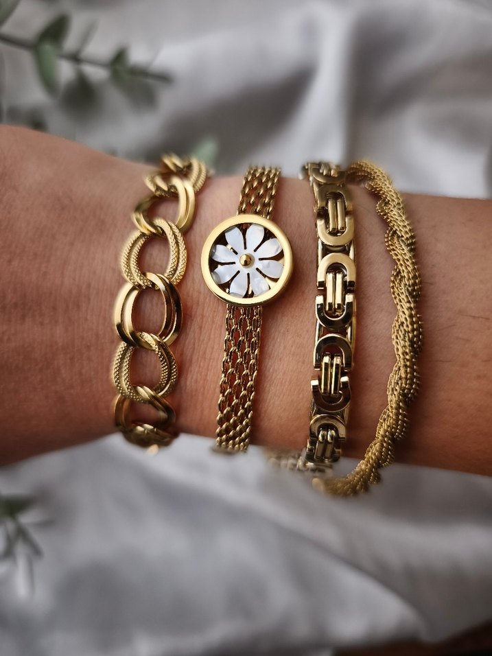 Altın Renk Zincir Detaylı Kadın Bileklik - Görsel 2