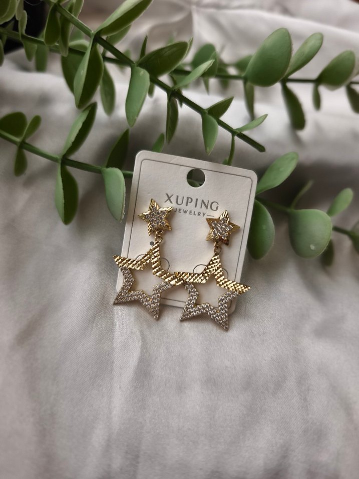 Xuping Mini İşlemeli Altın Küpe - Görsel 2