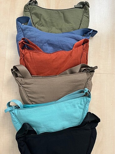 UNIQLO shoulder bag MODELİNDE çanta