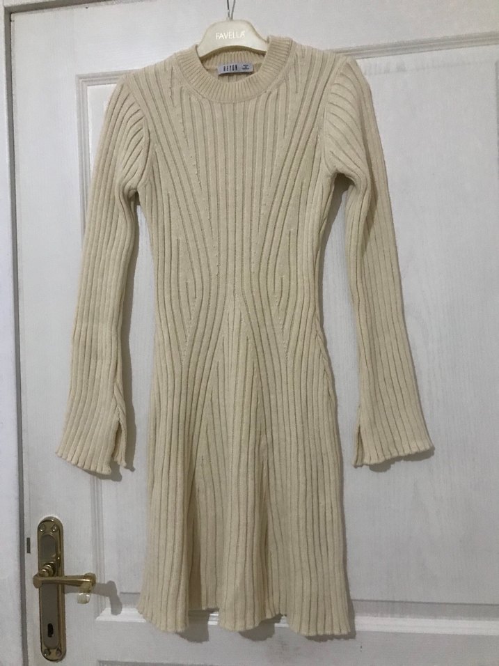 Bej Uzun Kollu Triko Elbise - Görsel 2