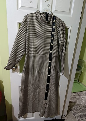 Düğmeli, Uzun,kadın elbise - Görsel 2