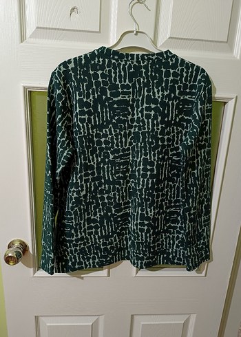 Uzun Kollu Yeşil Batik Desenli Kadın Bluz - Görsel 2