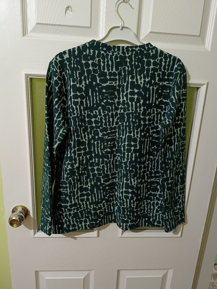 Uzun Kollu Yeşil Batik Desenli Kadın Bluz - Görsel 2