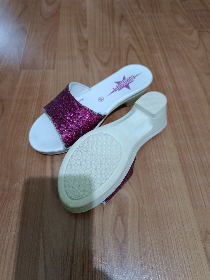 Pembe Simli Dolgu Topuklu kız çocuk terlik - Görsel 3