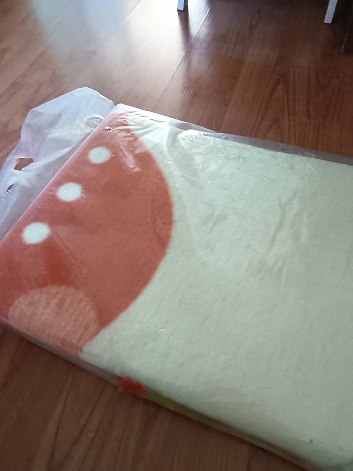 Çocuklar için çok renkli baskılı yumuşak battaniye - Görsel 5