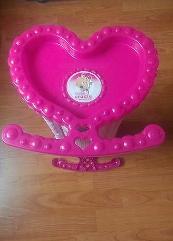 İki beşik bir bez bebek - Görsel 3