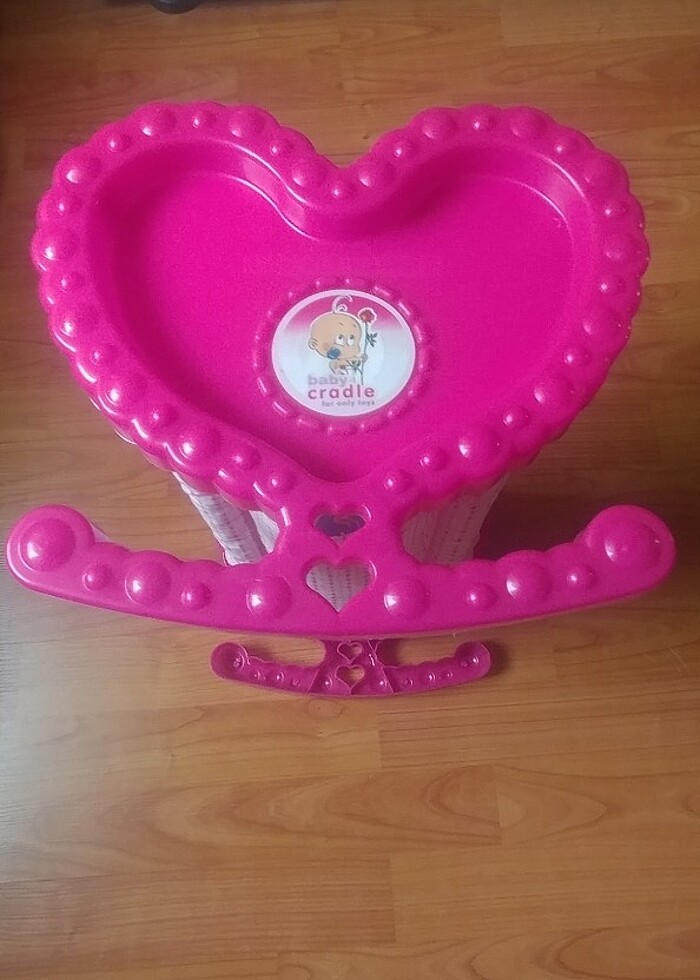 İki beşik bir bez bebek - Görsel 3