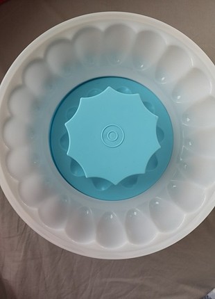 Tupperware 