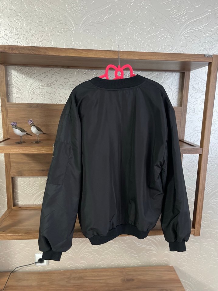 Siyah Yüksek Yakalı Fermuarlı Kadın Ceket - Görsel 3