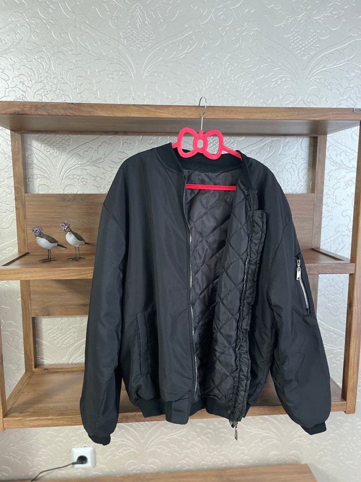 Siyah Yüksek Yakalı Fermuarlı Kadın Ceket - Görsel 2