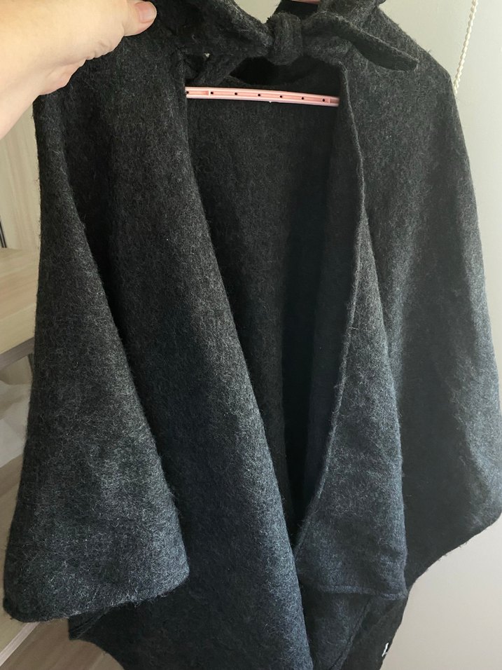 Gri Yün Kadın Panço yünlü kumaş kapşonlu  yakası bağcıklı uzun - Görsel 2