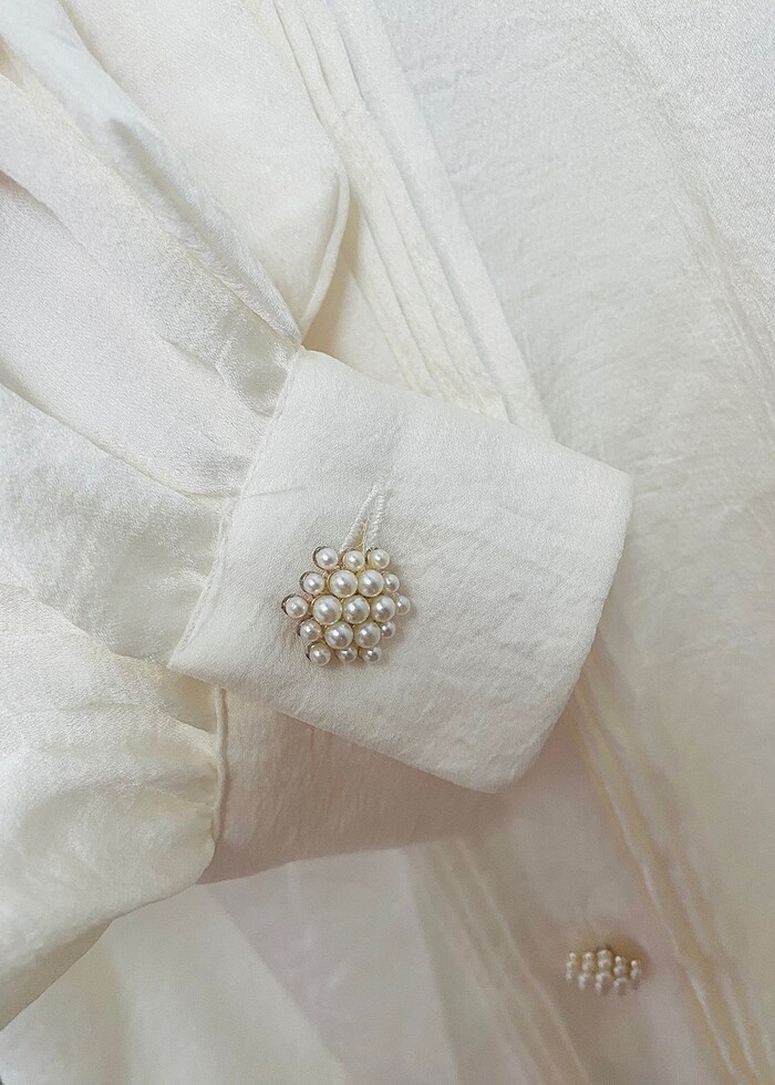 Zara inci düğmeli yakası fiyonklu dökümlü gömlek - Görsel 2