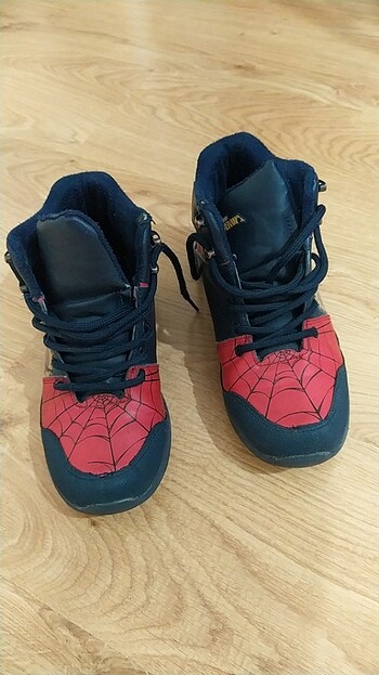 Spiderman Çocuk Ayakkabısi. 34 numara. 