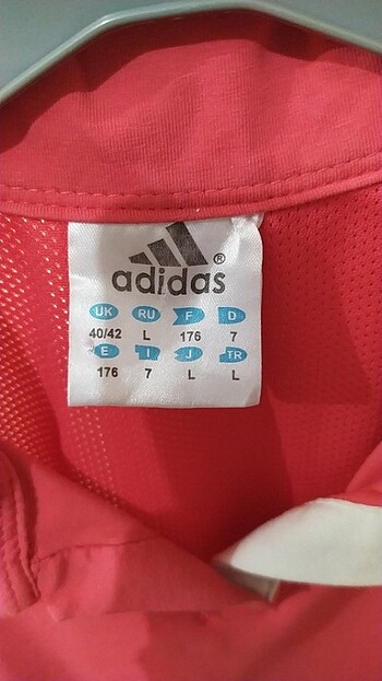 s Beden Adidas Sporcu tişörtü 