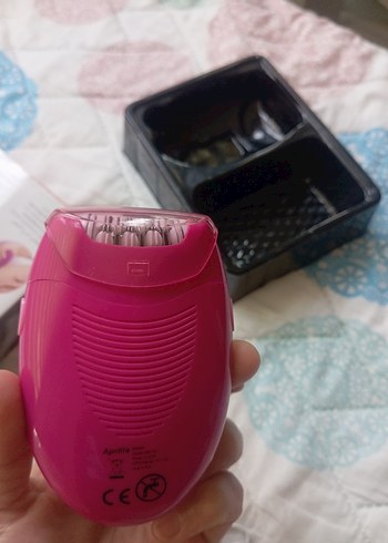 Beden Renk Aprilla AEP7813 Pembe epilasyon aleti ile
