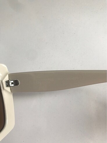  Beden Stradivarius gözlük