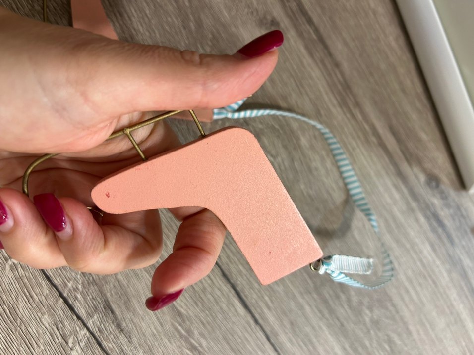 Yılbaşı ağaç süsü Bej Triko Kız Patik Kurdelalı - Görsel 3