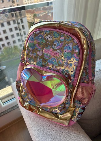 Smiggle Radiant okul Çantası - Görsel 5