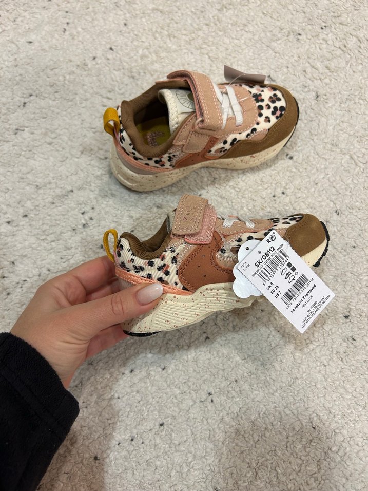 Kız Çocuk Leopar Desenli Kahverengi Spor Ayakkabı - Görsel 2