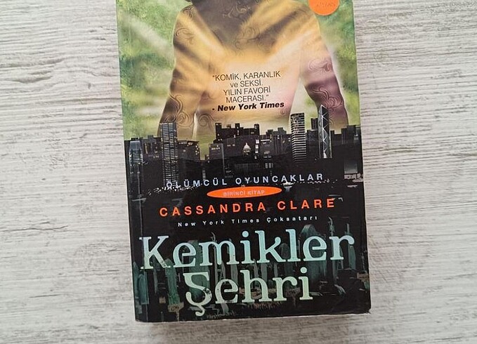 kemikler şehir / küller şehri - Cassandra Clare