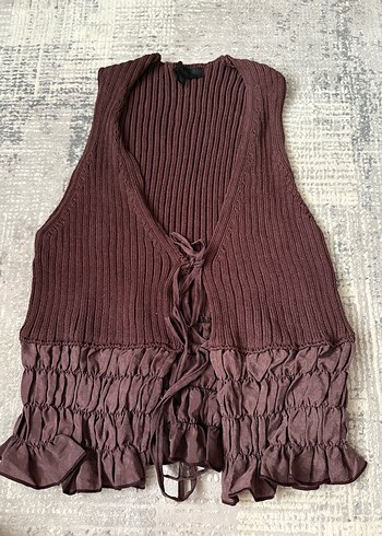 Zara Zara kahverengi fırfırlı triko bluz