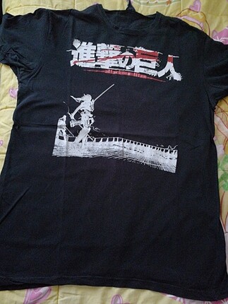 Attack on titan tişört