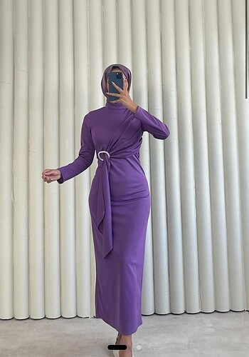 Elbise kemerli