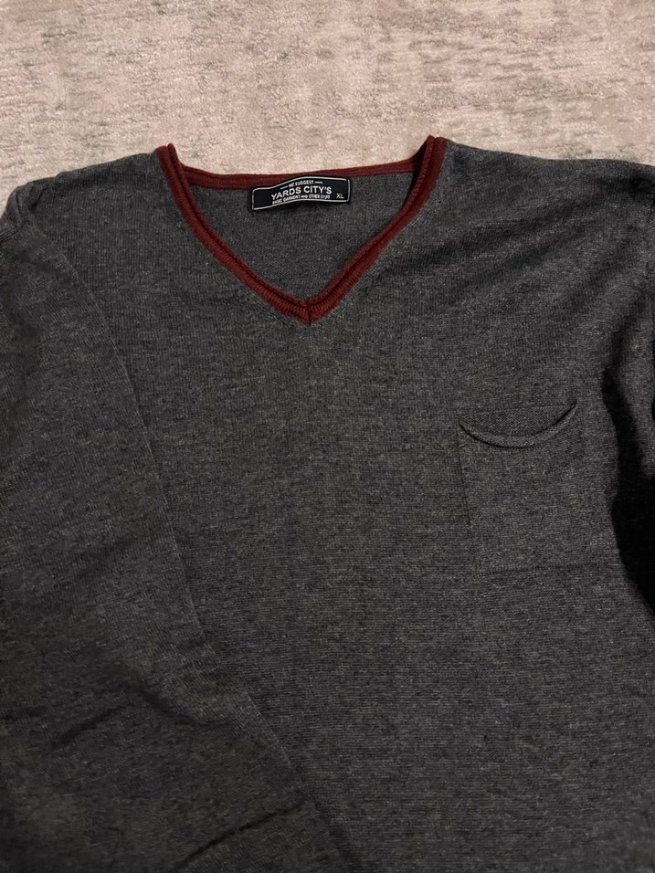 Gri V Yaka Erkek Triko Kazak - Görsel 5