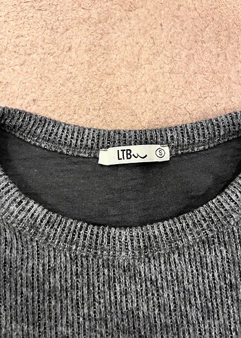 Gri Kadın Uzun Kollu Yün Kazak - Görsel 2