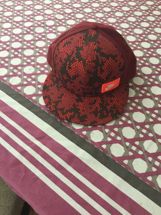Nike şapka