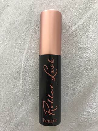 l Beden Benefit roller lash