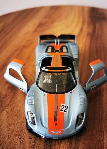 Porsche 918 RSR Metal