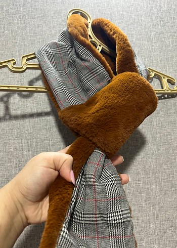 Beden kahverengi Renk Kare Desenli Kürklü Atkı