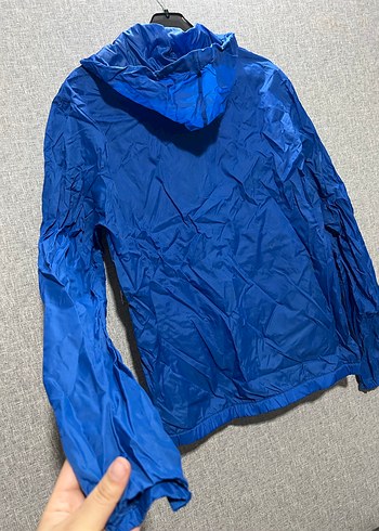 Kapüşonlu mavi yağmurluk - Görsel 6