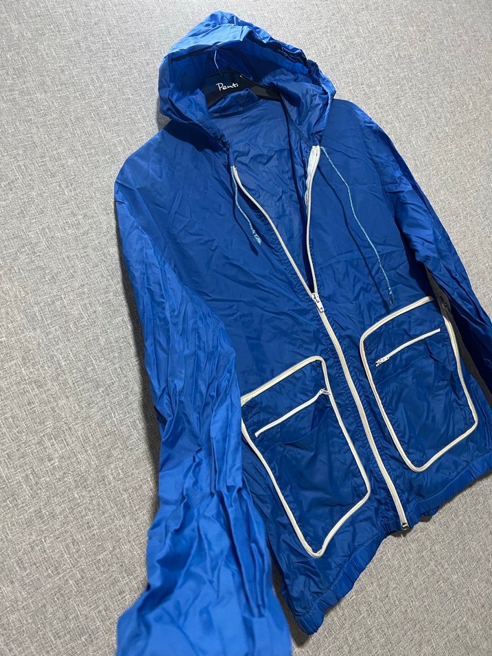 Kapüşonlu mavi yağmurluk - Görsel 5