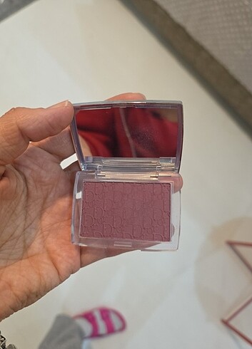  Beden Dior rosy glow allık