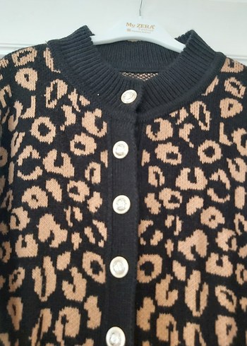 Düğmeli Leopar Desenli Kadın Hırka - Görsel 2